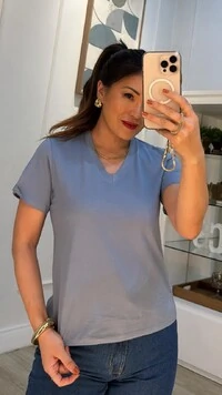 Blusa Malha Decote V Eliza Mangas Curtas