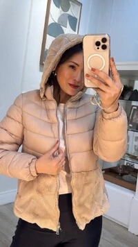 Jaqueta Nylon Capuz Removível Hellen Gola E Barrado Teddy