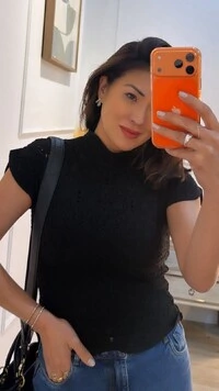 Blusa Tricot Com Entremeios Gola Alta Sandy Punhos E Barrado Ondulados