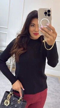Blusa Cacharrel Tricot Alyce Detalhes Ondulados Frontais E Mangas Caneladas