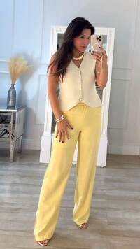 Calça Pantalona Marie Botões Duplos Resinados Com Brilho