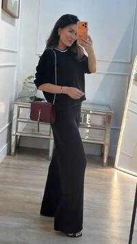 Calça Pantalona Tricot Helena Com Nervuras Caneladas