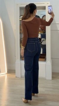 Blusa Malha Ombro Vazado Detalhe De Pregas Layla Mangas 7/8