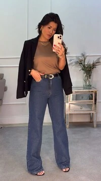 Blusa Básica Nana Gola Careca E Mangas Curtas