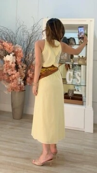 Vestido Midi Cavado Tricoline Giselle Detalhe Posterior Transpassado E Vazado