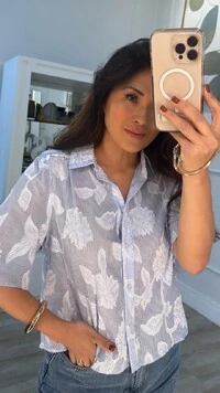 Camisa Bordada Mangas 3/4 Evasê Valéria Lástex Posterior