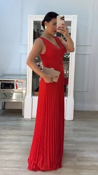 Vestido Longo Decote V Detalhe De Laço Maithe Saia Plissada