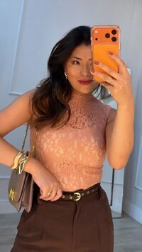 Blusa De Renda Vicky Gola Alta