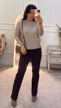 Blusa Cacharrel Tricot Maddie Detalhes Trançados E Ondulações