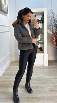 Jaqueta Nylon Capuz Removível Hellen Gola E Barrado Teddy