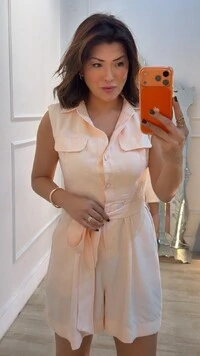 Macaquinho Bolsos Frontais Fake Com Lapela Veruska Com Cinto Faixa