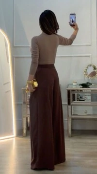 Calça Twill Detalhe De Sobreposição Catherine Pregas Frontais
