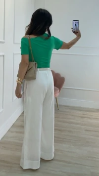 Blusa Malha Layla Ombro Vazado Detalhe Pregas