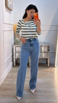 Blusa Listrada Dafne Detalhe De Prega Frontal
