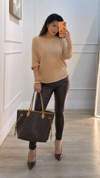 Poncho Tricot Texturizado Grazi Barrado Arredondado