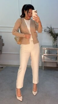 Cardigan Curto Canelado Rayane Bolsos Quadrados Frontais