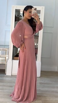Vestido Longo Plissado Monica Detalhes Vazados Na Cintura