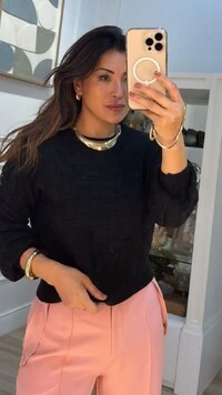 Blusa Tricot Detalhes Entrelaçados Aline Mangas Bufantes