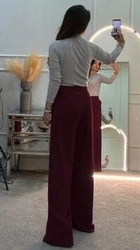 Calça Pantalona Mafe Com Botão Forrado