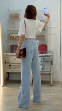 Blusa Canelada Decote V Hillary Mangas 3/4 Detalhe De Renda
