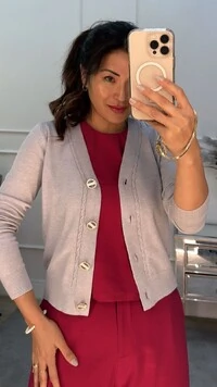 Cardigan Curto Liso Clarice Com Botão Cravejado Vazado