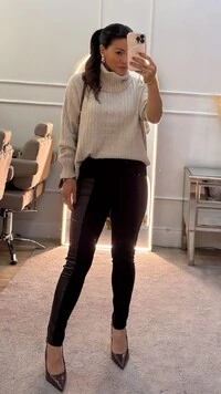 Calça Skinny Yasmin Com Detalhe Lateral De Couro Eco