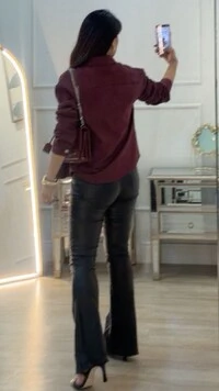 Calça Flare Couro Eco Paloma