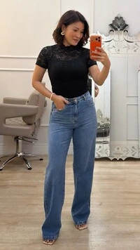 Blusa De Renda Graziela Gola Alta