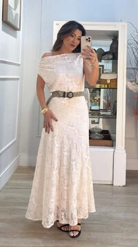Vestido Longo Rendado Elisa Decote Torcido E Cinto