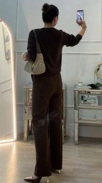 Blusa Tricot Marina Punhos Largos Canelados Detalhe De Botão