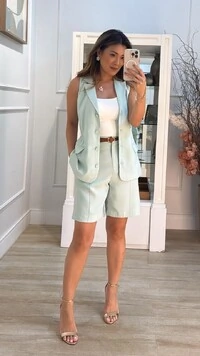 Colete Alongado Alfaiataria Maria Botões Forrados E Lapelas