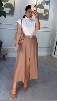 Saia Midi Evasê Fenda Frontal Rebeka Cinto Faixa Fivela Dourada