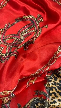 Lenço Acetinado Estampado