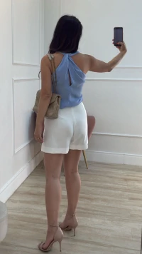 Blusa Regata Kauane Decote V E Detalhe Transpassado Posterior