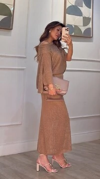 Conjunto Tricot Fio De Lurex Lavínia Poncho & Saia Midi