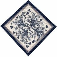 Lenço Acetinado Estampa De Flores E Borboletas