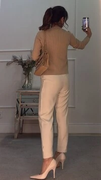 Cardigan Curto Canelado Rayane Bolsos Quadrados Frontais