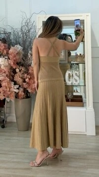 Vestido Tricot Com Fio De Lurex Decote V Ariel Detalhe Camada Em Nuvem