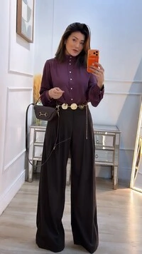 Camisa Crepe Gola Alta Jaqueline Botões Dourados Frontais