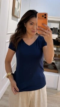 Blusa Manga Curta Rafaela Decote V Basica