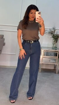 Blusa Básica Nana Gola Careca E Mangas Curtas