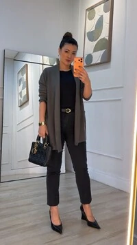 Cardigan Tricot Melina Detalhe Canelado E Bolsos Quadrados