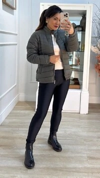 Jaqueta Nylon Valentina Pespontos Em Triangulo Horizontal