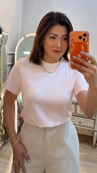 Camiseta De Malha Básica Soraya Gola Careca