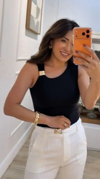 Blusa Com Bojo Canelada Heloize Detalhe Fivela Dourada Na Alça