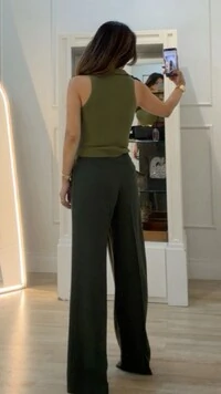 Calça Pantalona Sarah Com Bolsos Faca