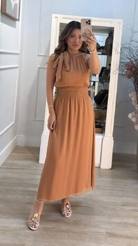 Vestido Midi Chiffon Isis Lástex Largo Na Cintura