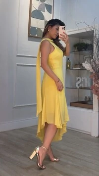 Vestido Midi Chiffon Detalhe Echarpe Fabiola Barrado Assimétrico