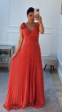 Vestido Longo Crepe Saia Plissada Cecilia Detalhe Laço Nas Alças