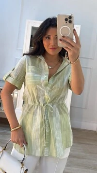 Camisa Alongada Listras Em Nervuras Texturizadas Carol Puxador Regulável Na Cintura